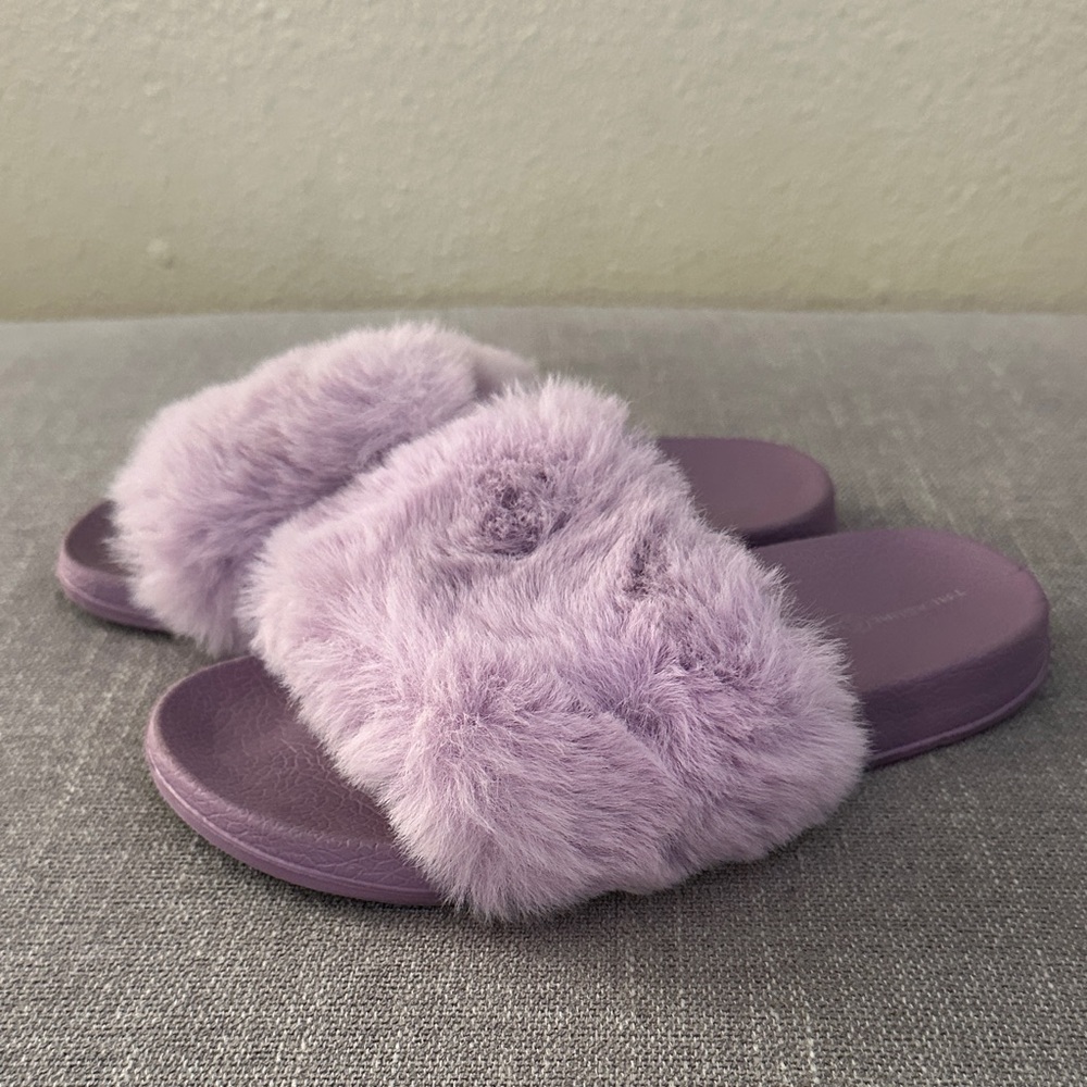 Treasure & Bond Girls Lavender Purple Faux Fur Slide Sandals Size 3